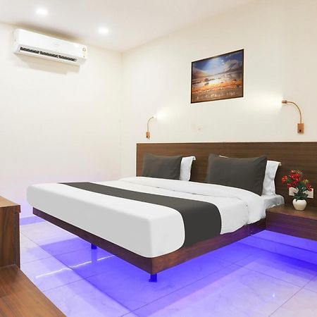 Super Townhouse Vikaspuri Hotel Delhi  Bagian luar foto