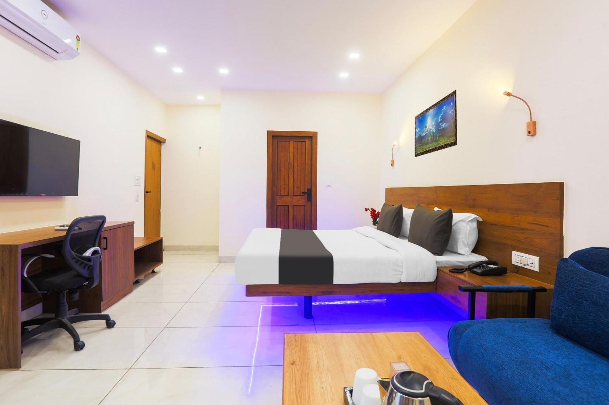 Super Townhouse Vikaspuri Hotel Delhi  Bagian luar foto