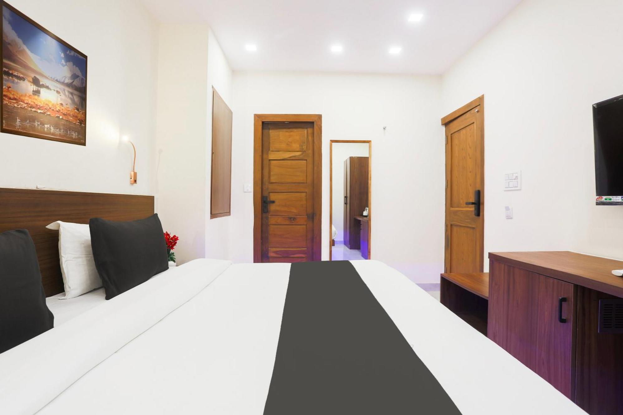 Super Townhouse Vikaspuri Hotel Delhi  Bagian luar foto