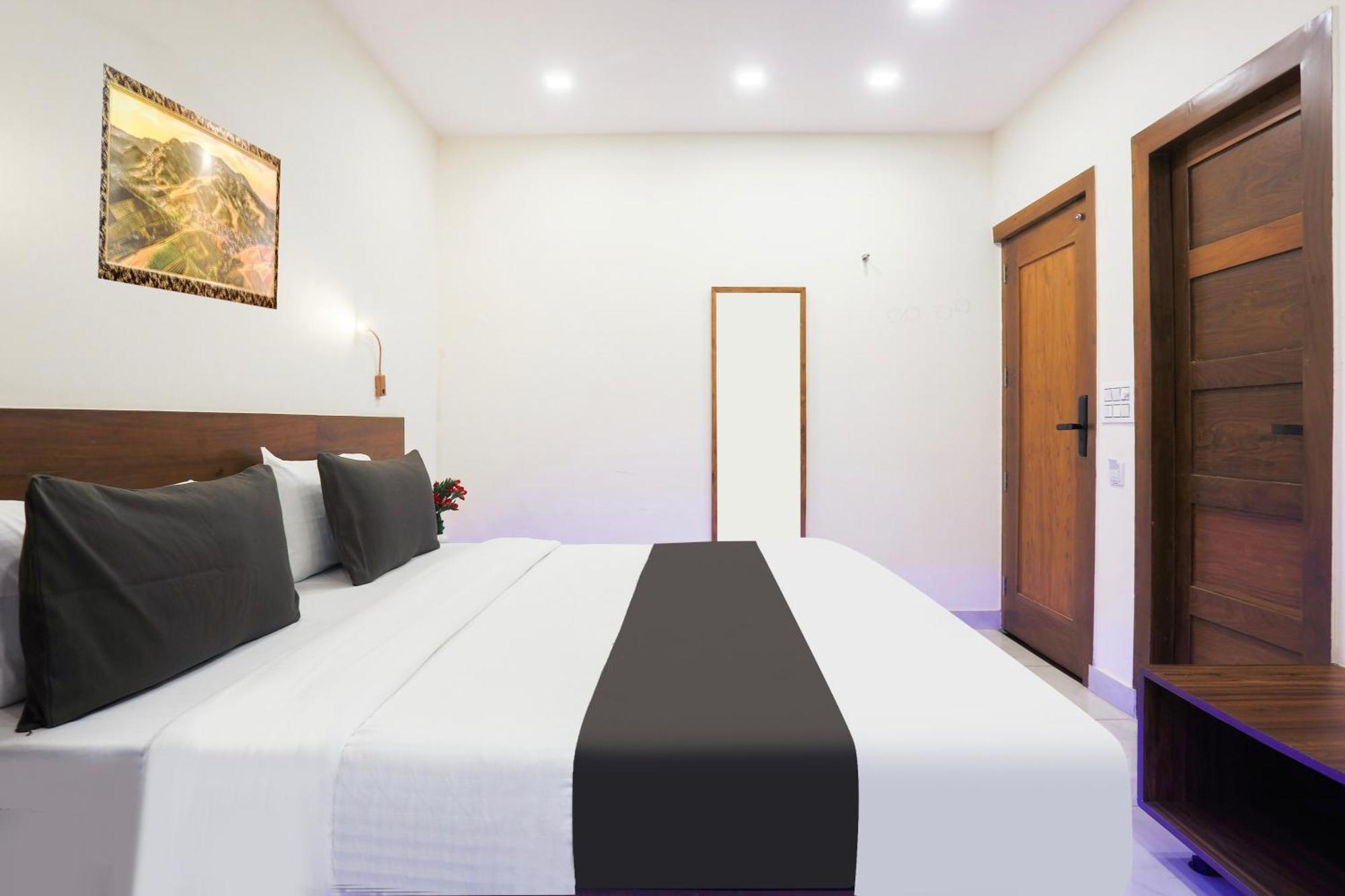 Super Townhouse Vikaspuri Hotel Delhi  Bagian luar foto