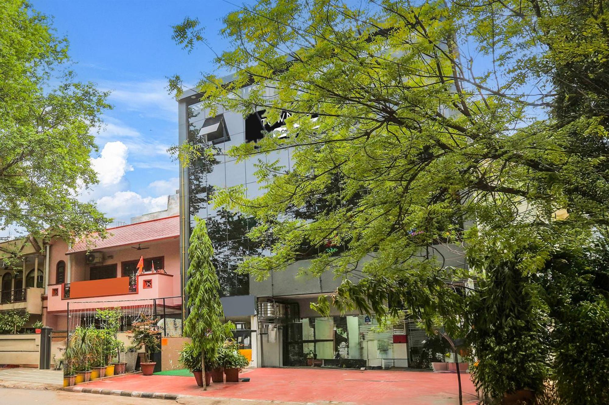 Super Townhouse Vikaspuri Hotel Delhi  Bagian luar foto